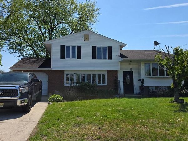 48 PRINCETON DRIVE, DELRAN, NJ 08075
