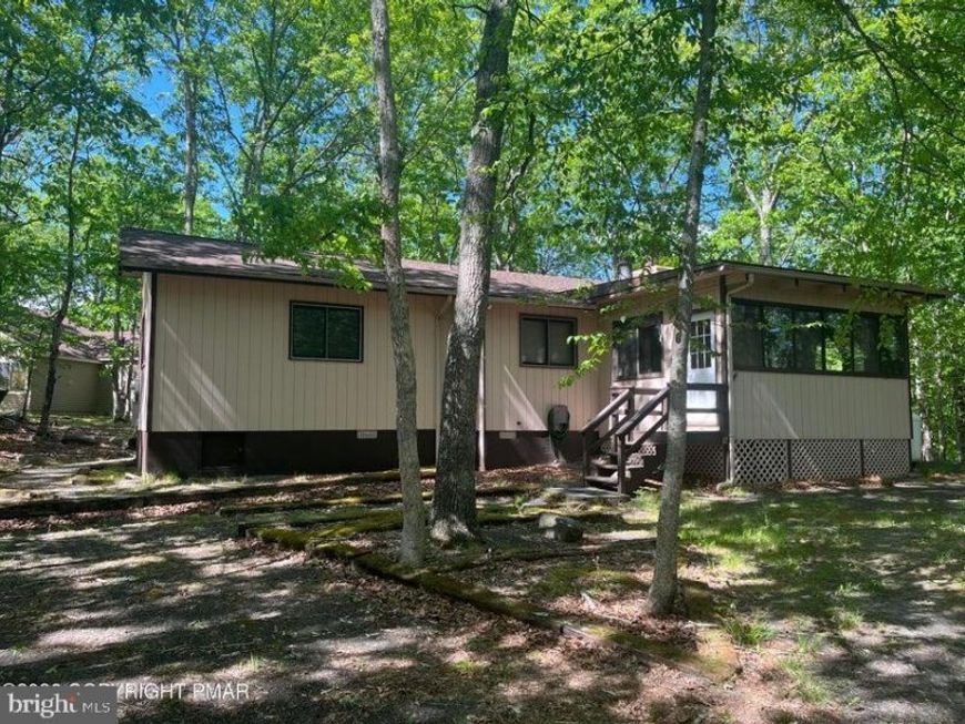 5970 Decker Road , Bushkill, PA 18324 Main Photo