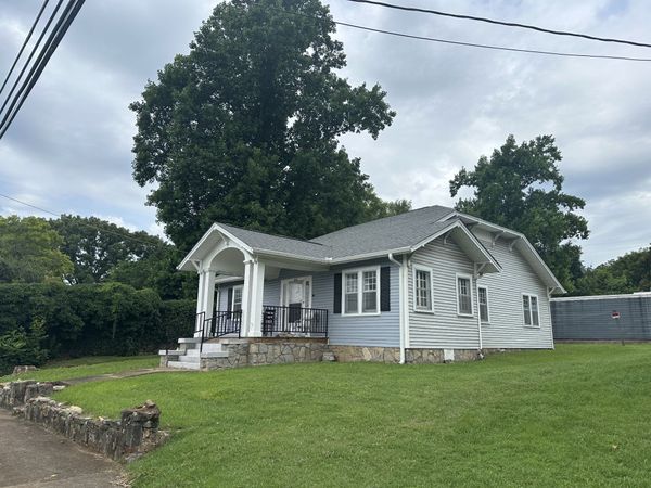 626 S 1st St , Pulaski, TN 38478