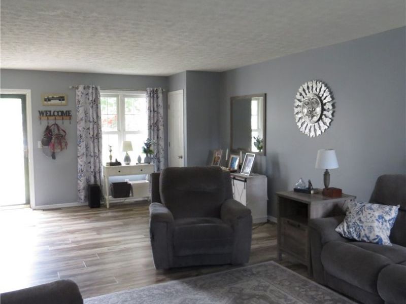 1934 Cherrywood Lane, Akron, OH 44312 Photo 8