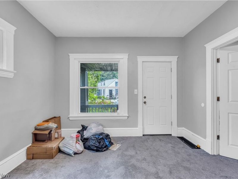 7408 Dudley Avenue , Cleveland, OH 44102 Photo 6