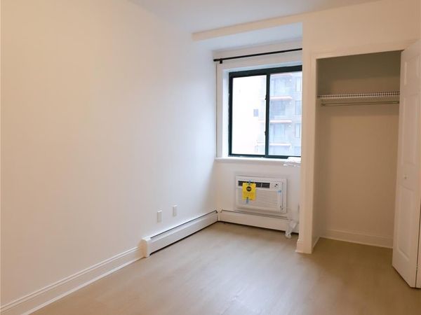 41-05 College Point Boulevard , Unit 5I, Flushing, NY 11355