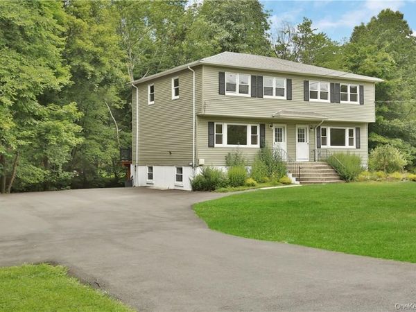 33 Margaret Keahon Drive , Pearl River, NY 10965