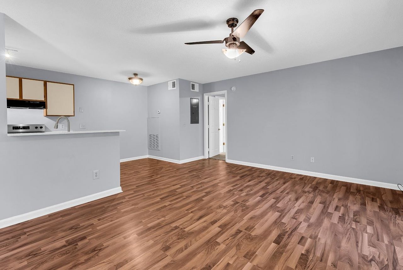 1356 Glenns Bay Rd. Photo 4