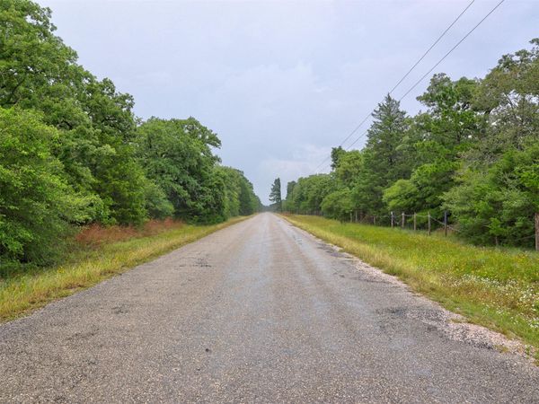 1420 CR C, Lexington, TX 78947