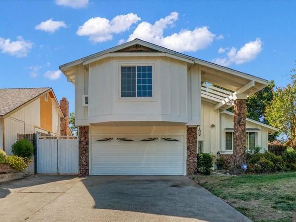 6308 Hillsdale Boulevard, Sacramento, CA 95842