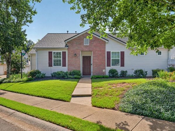 368 West Oaks Trail , Woodstock, GA 30188