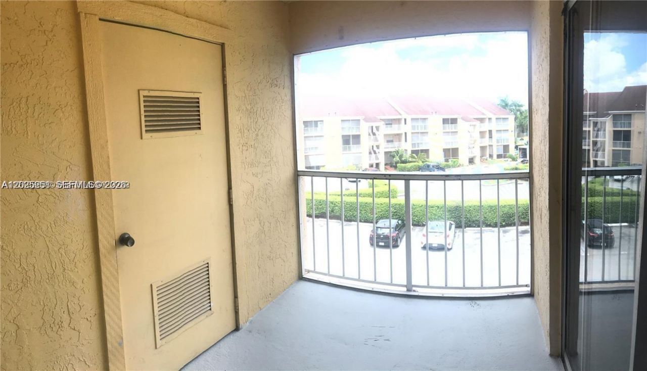 15285 SW 107th Ln , Unit 206, Miami, FL 33196 Photo