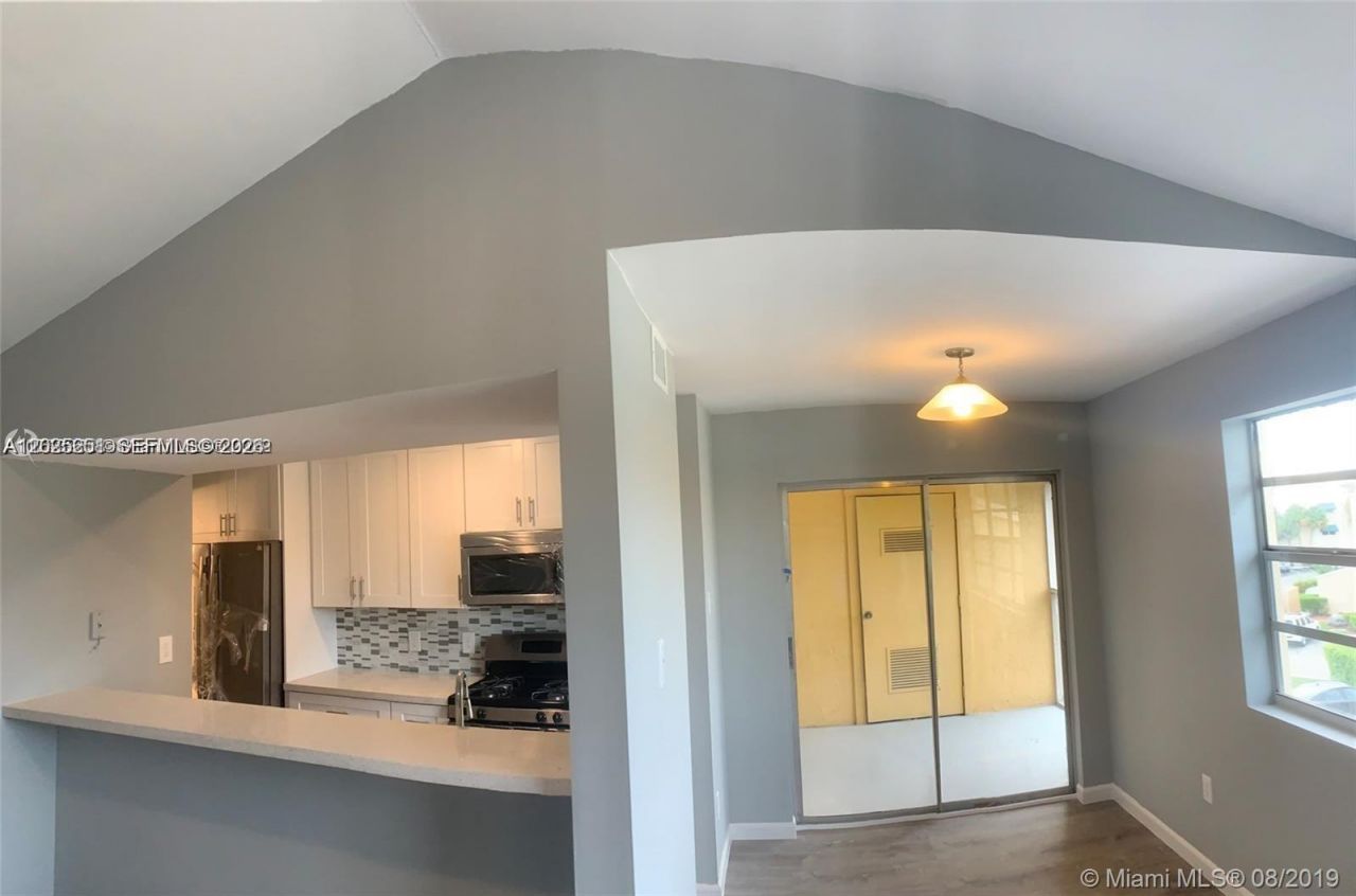 15285 SW 107th Ln , Unit 206, Miami, FL 33196 Photo