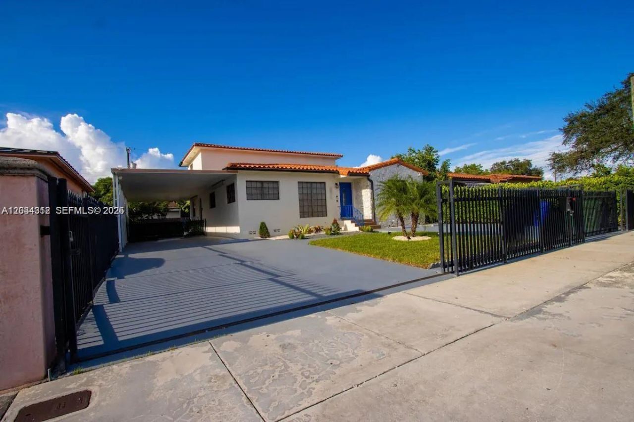 5911 SW 5th Ter , Unit B, Miami, FL 33144 Photo
