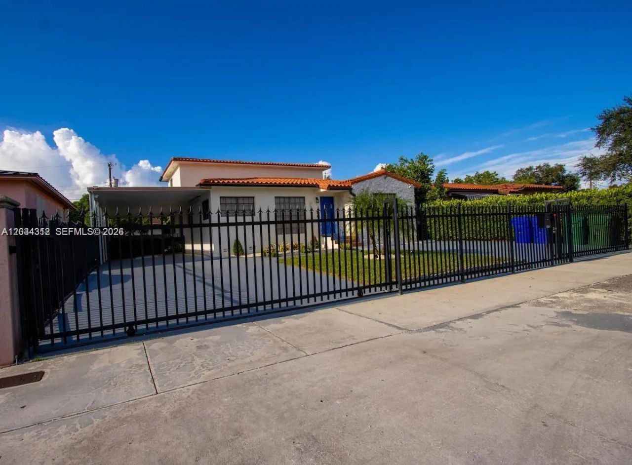 5911 SW 5th Ter , Unit B, Miami, FL 33144 Photo