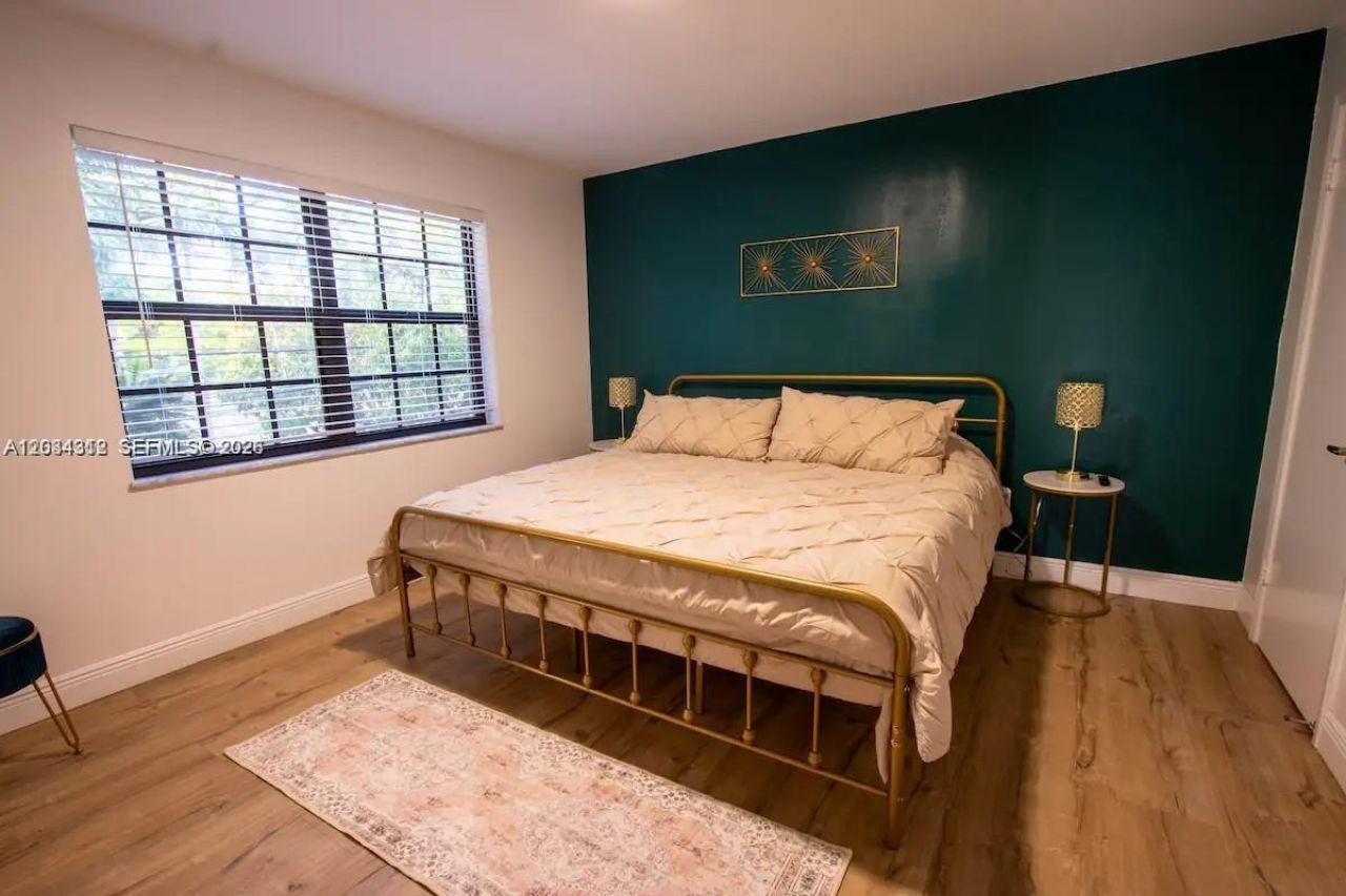 5911 SW 5th Ter , Unit B, Miami, FL 33144 Photo