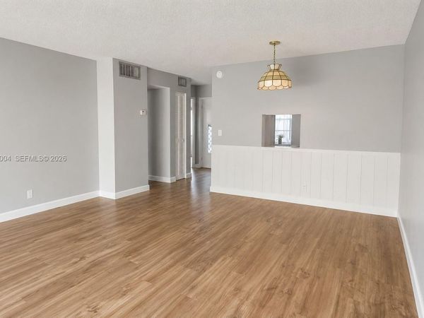 1000 NE 14th Ave , Unit 404, Hallandale Beach, FL 33009