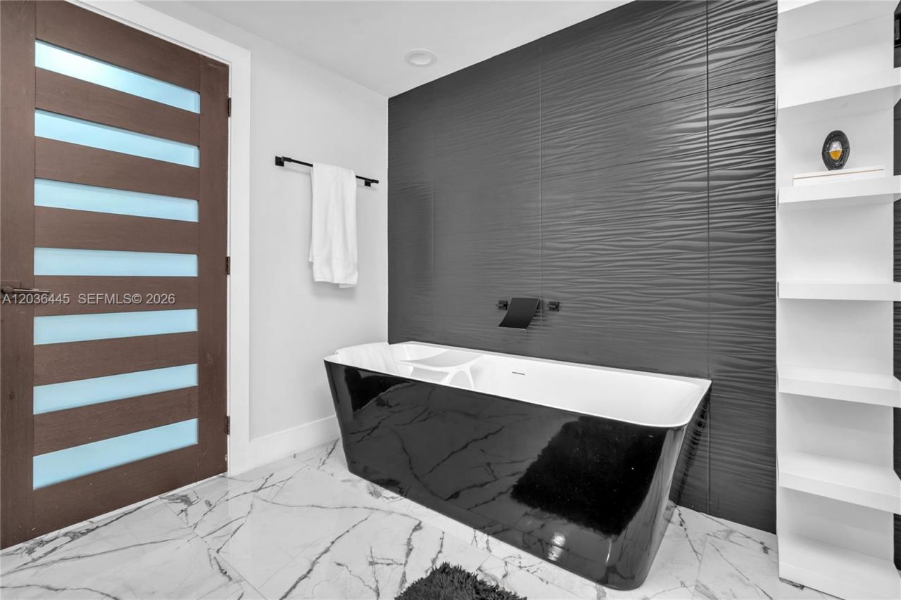 333 Las Olas Way , Unit 1207, Fort Lauderdale, FL 33301 Photo