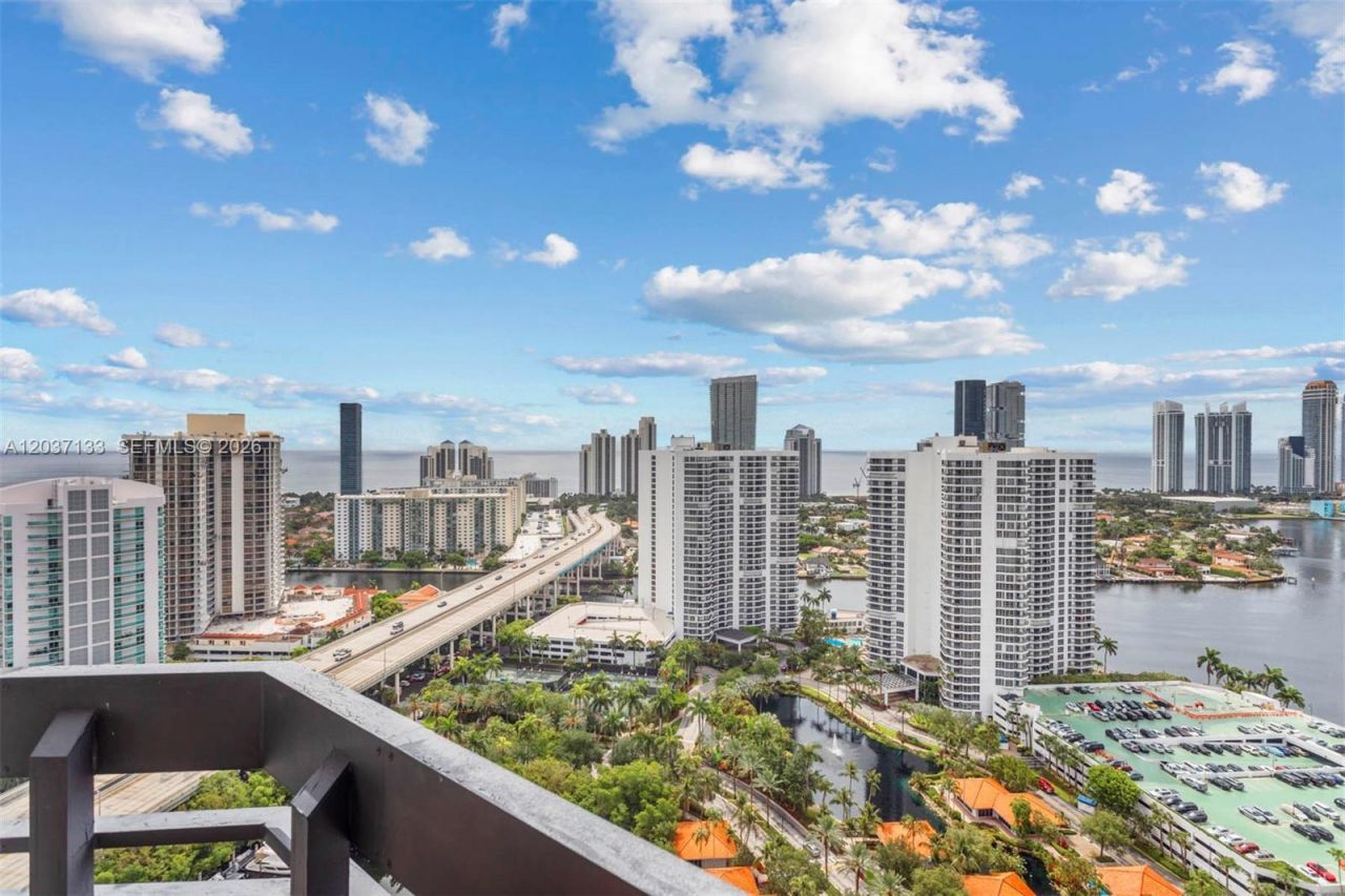 3500 Mystic Pointe Dr, Unit 3307, Aventura, FL 33180 Photo