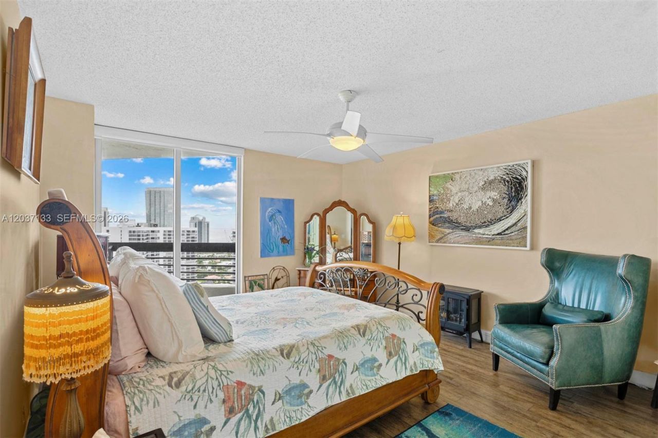 3500 Mystic Pointe Dr, Unit 3307, Aventura, FL 33180 Photo