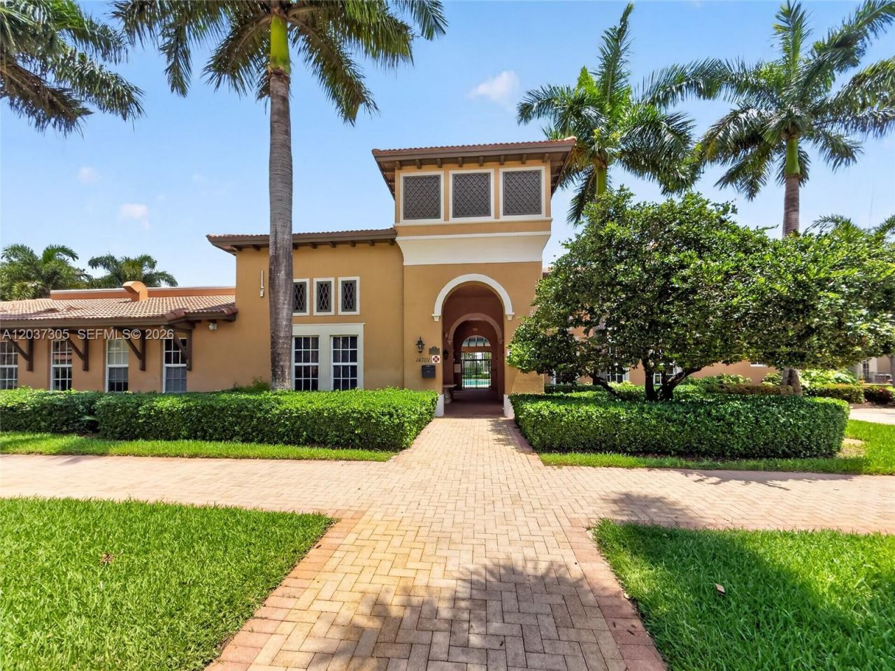 625 SW 146th Ter, Unit 901, Pembroke Pines, FL 33027 Photo