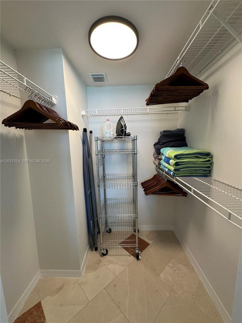 90 Alton Rd , Unit 2809, Miami Beach, FL 33139 Photo