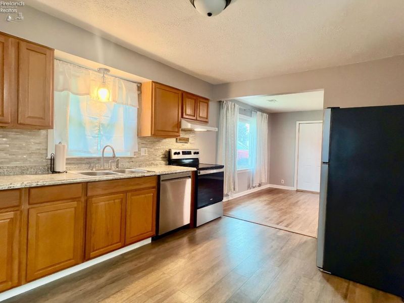 167 Walnut St., Bellevue, OH 44811 Photo 2