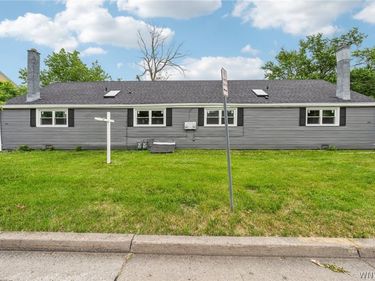 64 Curwood Court, Tonawanda, NY 14150