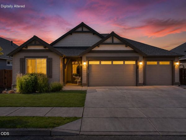 895 NE Hudspeth Circle, Prineville, OR 97754