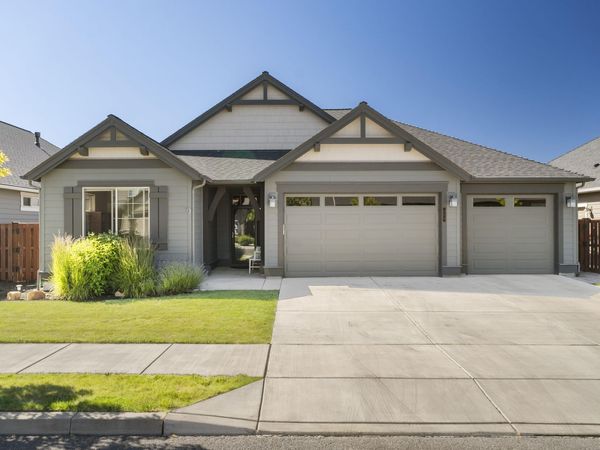 895 NE Hudspeth Circle, Prineville, OR 97754