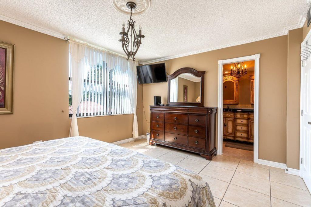 1915 Lavers Circle, Unit E309, Delray Beach, FL 33444 Photo