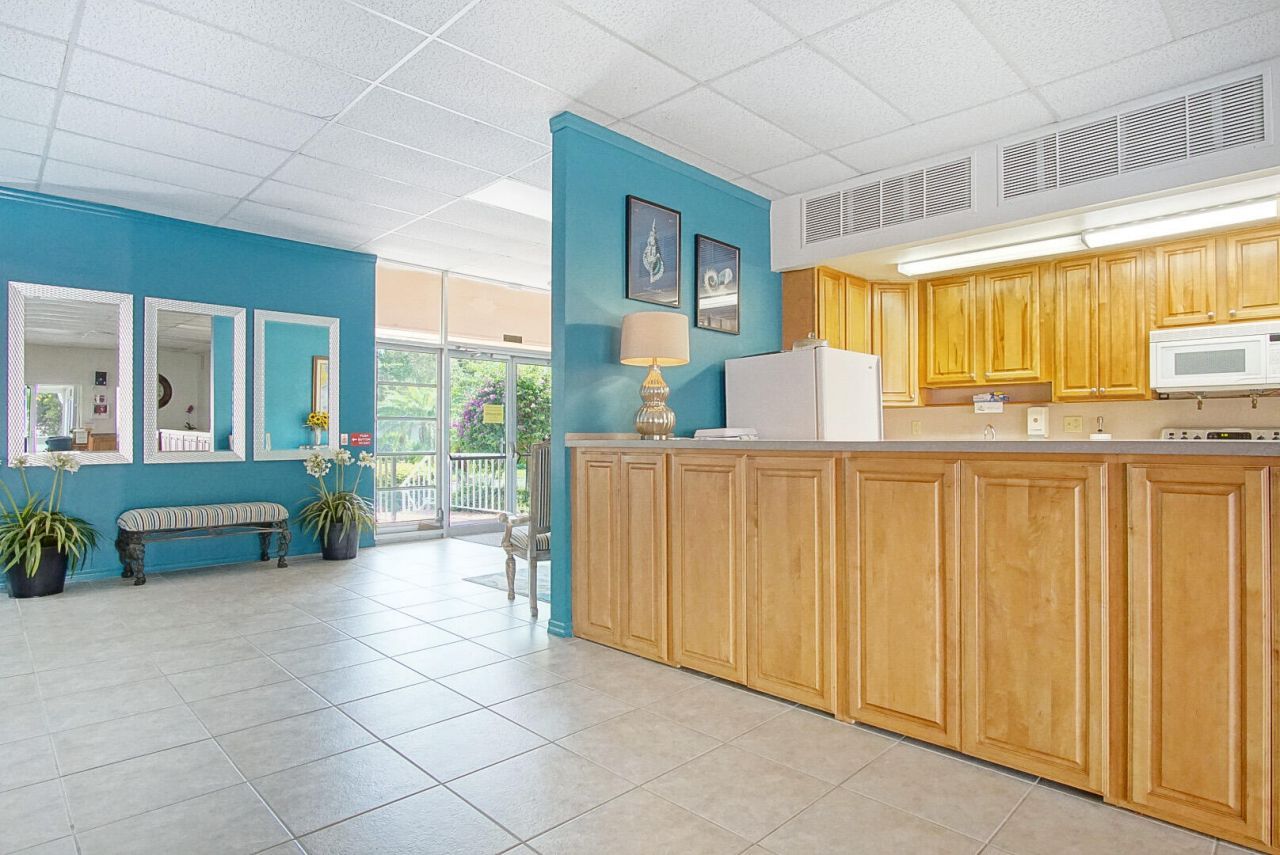 1181 Carlton Court, Unit 106, Fort Pierce, FL 34949 Photo