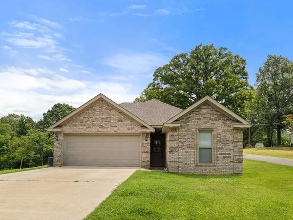 706 Main Street, Harrisburg, AR 72432