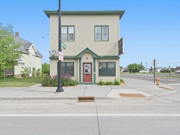 601 Belknap St, Superior, WI 54880