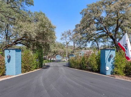 13480 Moss Rock Dr, Auburn, CA 95602 Photo
