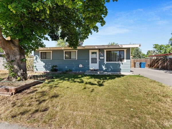 321 N 4th W, Mountain Home, ID 83647