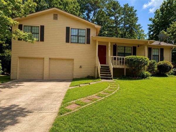 58 Alps Court, Fairburn, GA 30213