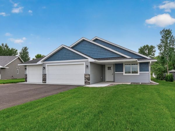 7255 Hawthorne Court, North Branch, MN 55056