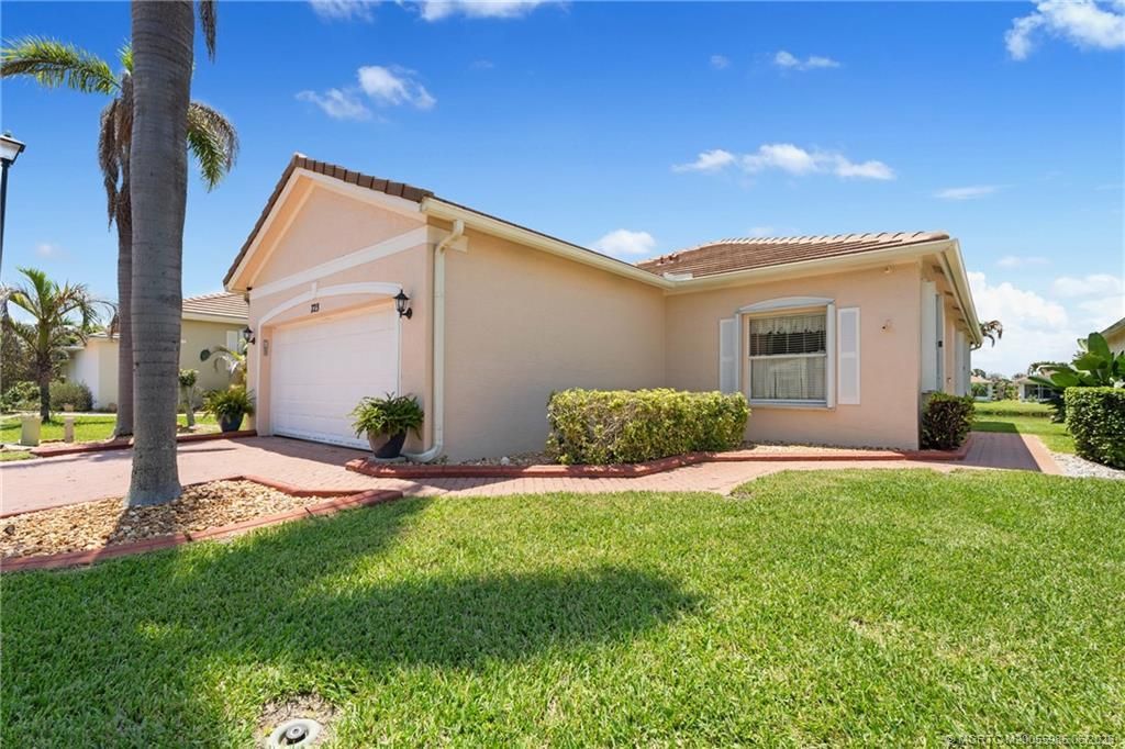 723 SW Rocky Bayou Terrace, Port Saint Lucie, FL 34986 Photo