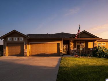 19479 Willow Circle, Gretna, NE 68028