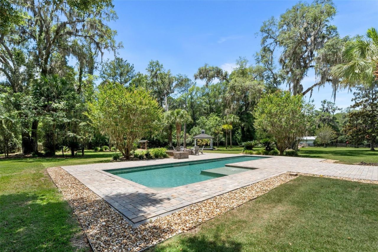12003 NW 112th Avenue, Alachua, FL 32615 Photo
