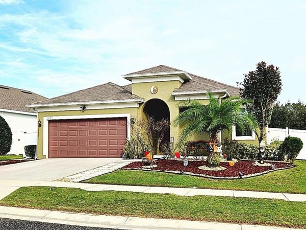 1231 MERION DRIVE , MOUNT DORA, FL 32757
