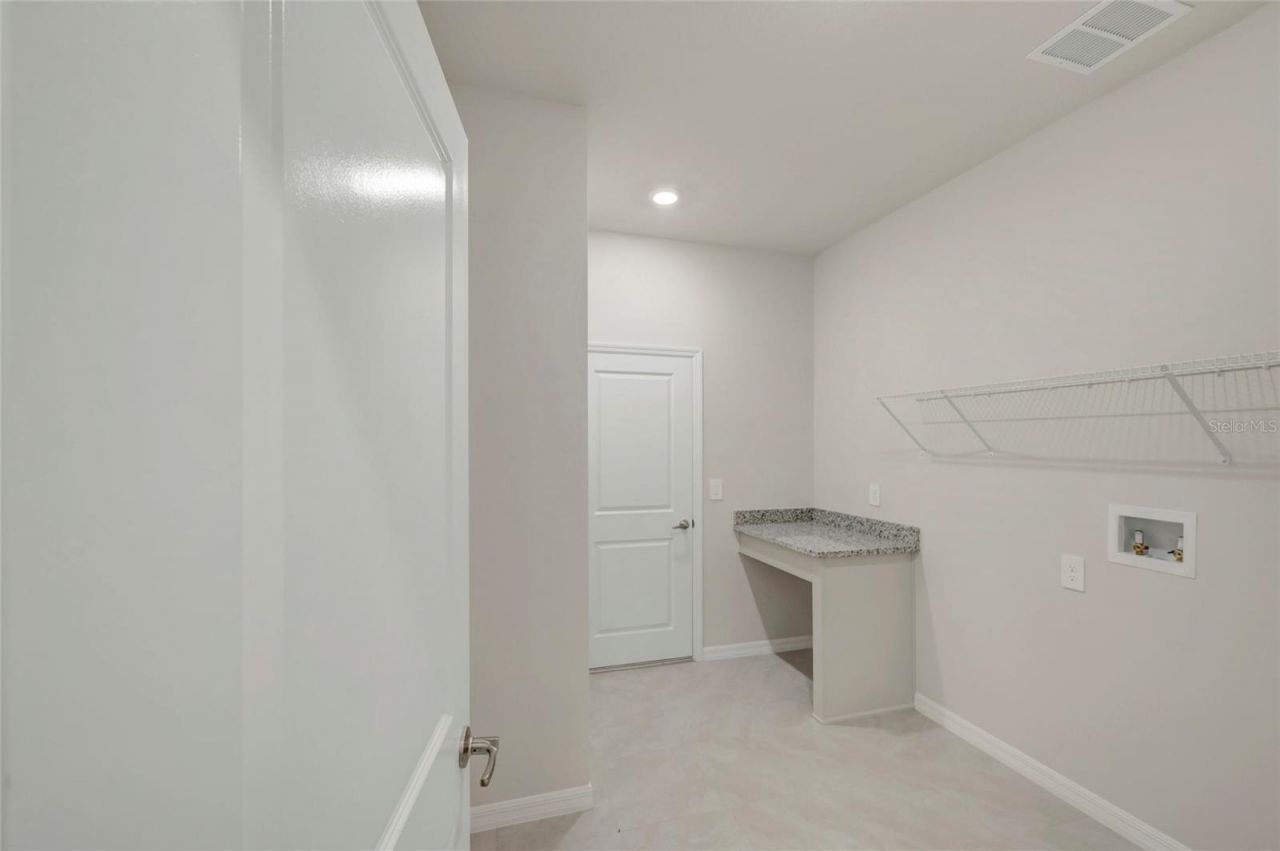 2820 Marrakesh Lane, Sarasota, FL 34234 Photo