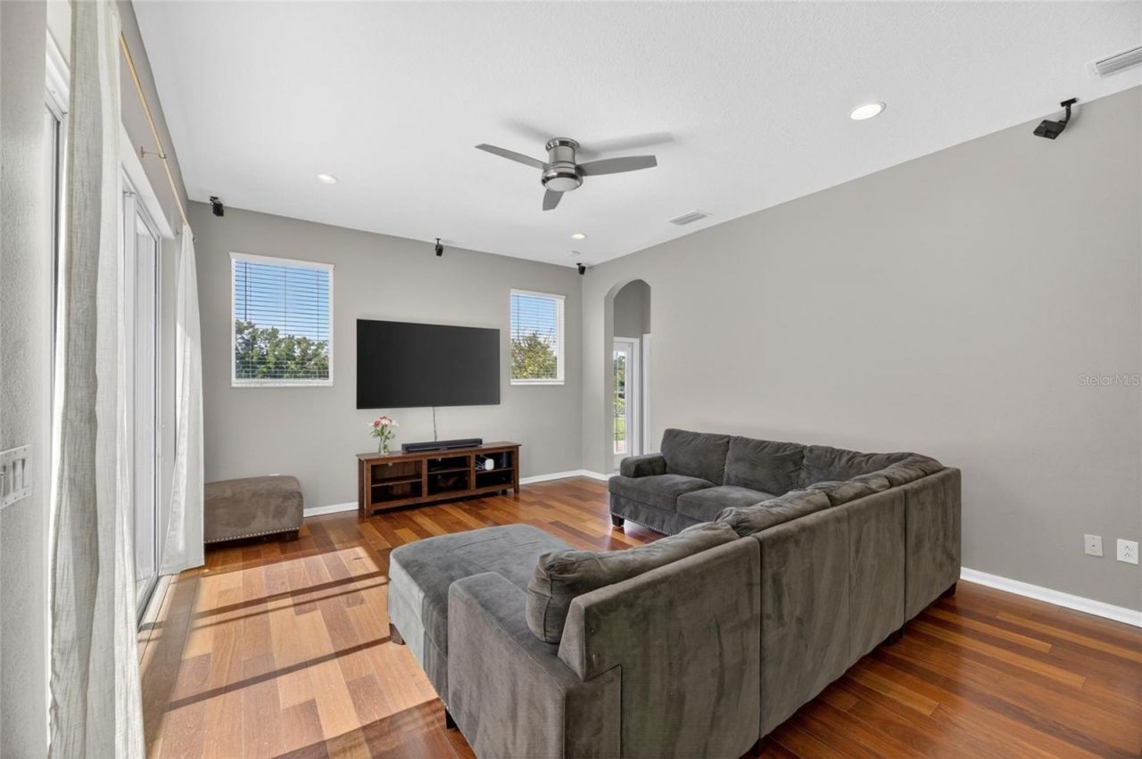 209 Forest Breeze Avenue, Brandon, FL 33511 Photo