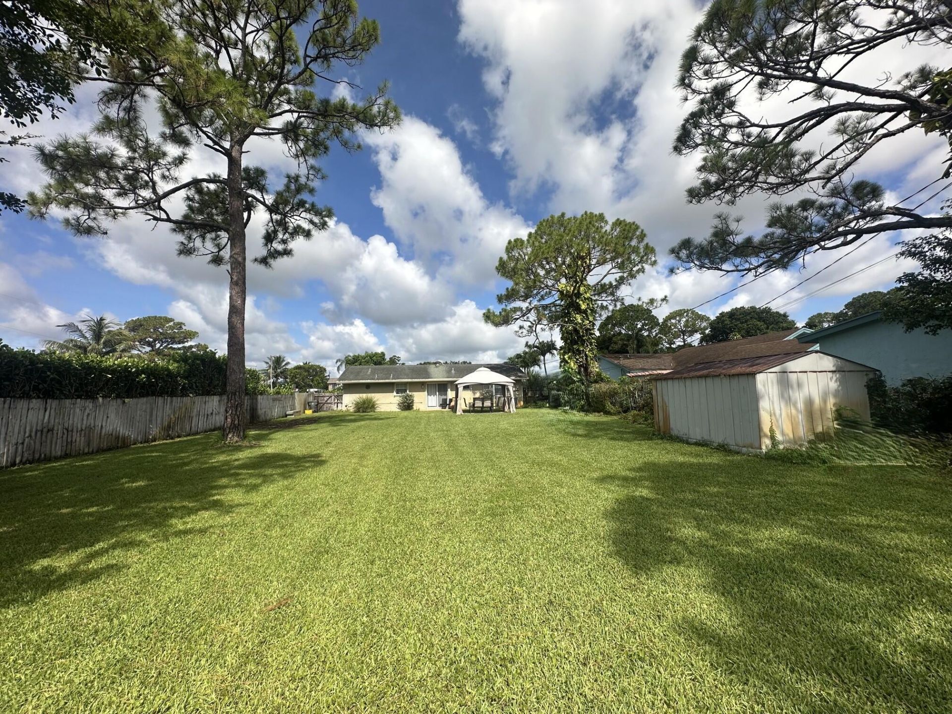 5586 3rd Road, Lake Worth, FL 33467 Photo