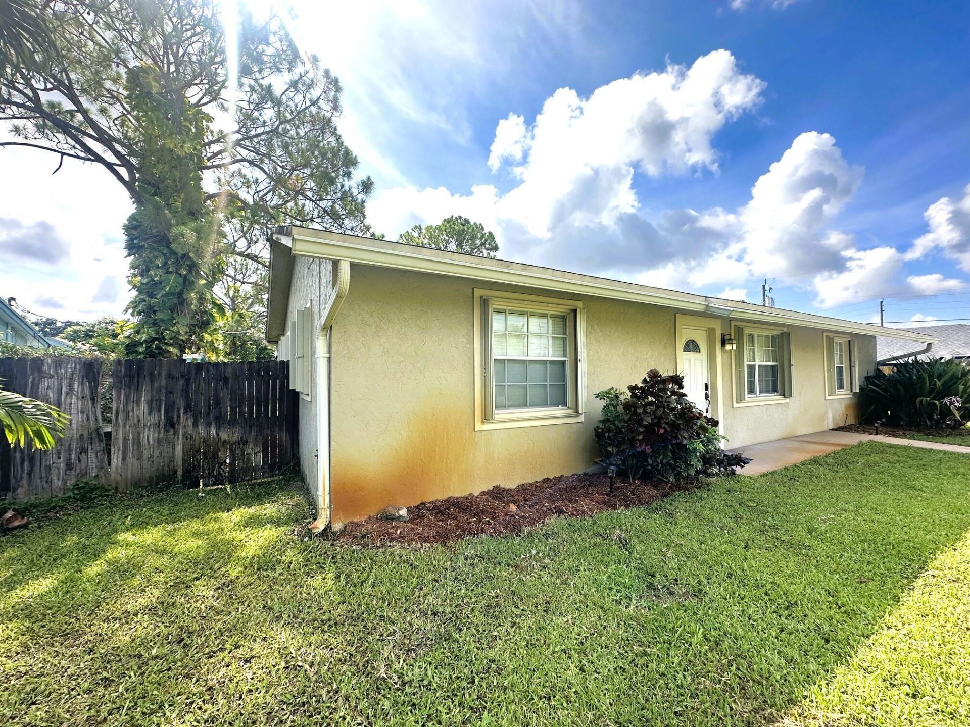 5586 3rd Road, Lake Worth, FL 33467 Photo