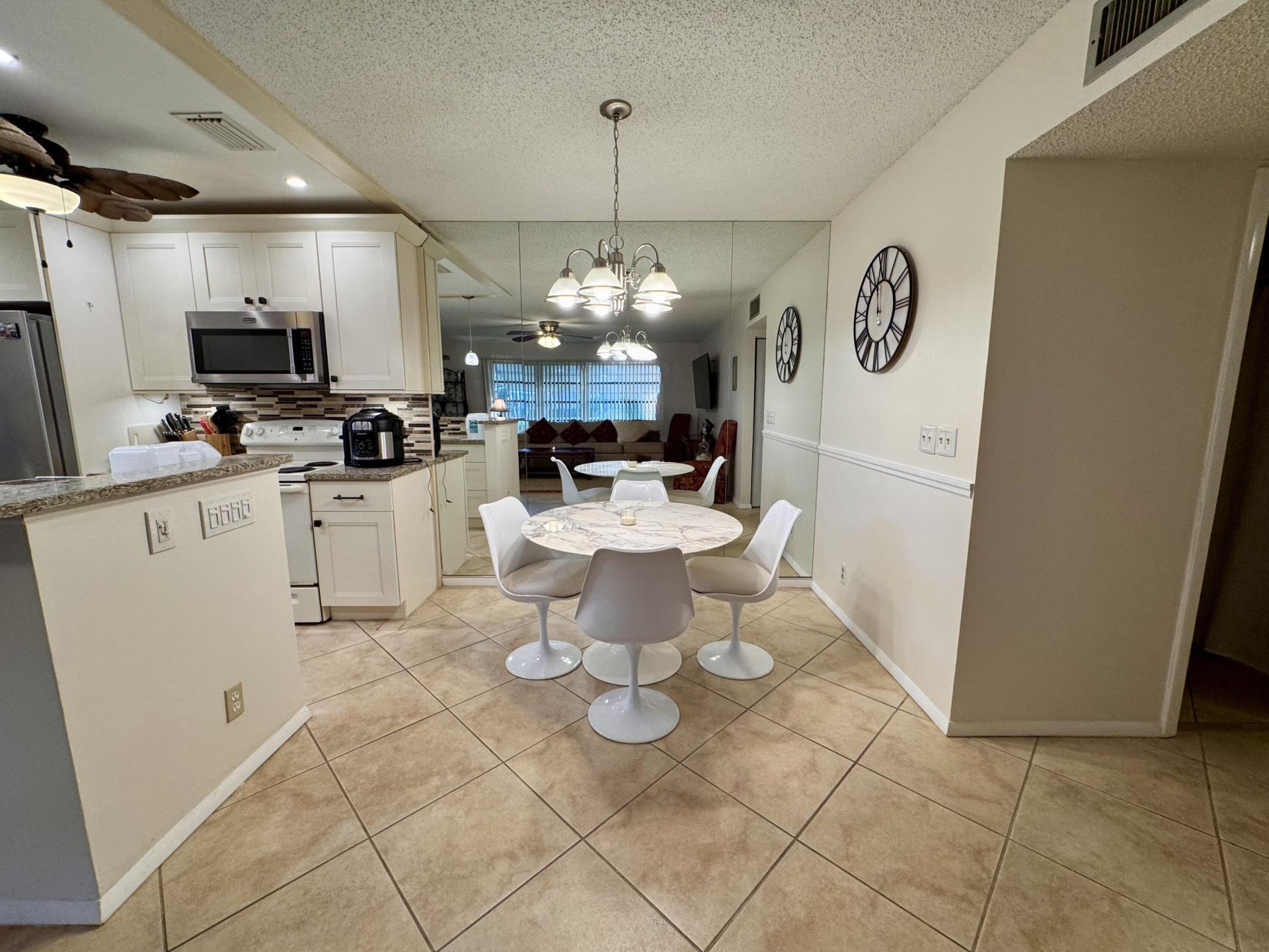 1252 Club Drive W, Unit D, Delray Beach, FL 33445 Photo