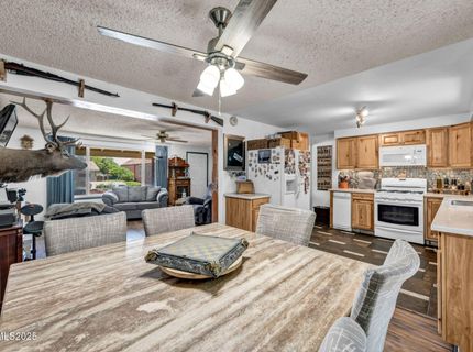 1852 Mountain Street, Carson City, NV 89703 Photo
