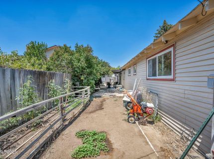 1852 Mountain Street, Carson City, NV 89703 Photo