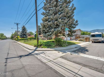 1852 Mountain Street, Carson City, NV 89703 Photo