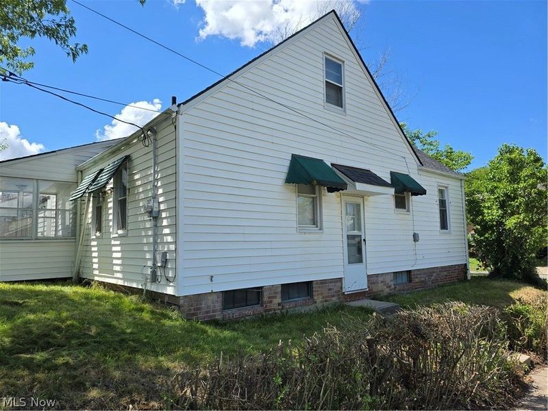 10312 Plymouth Avenue , Garfield Heights, OH 44125 Photo 27