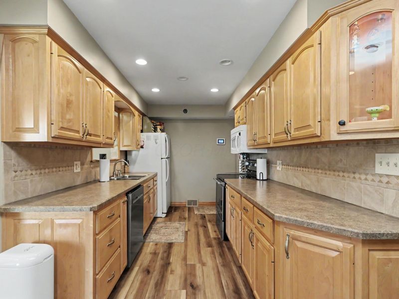 562 Fuhrer Avenue , Mansfield, OH 44904 Photo 9