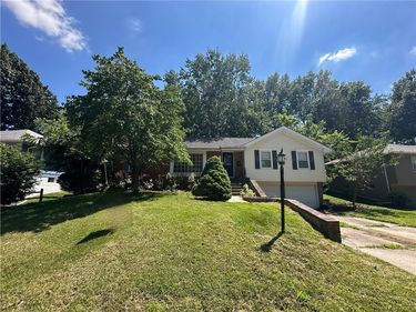 1709 NE 69 Terrace, Gladstone, MO 64118