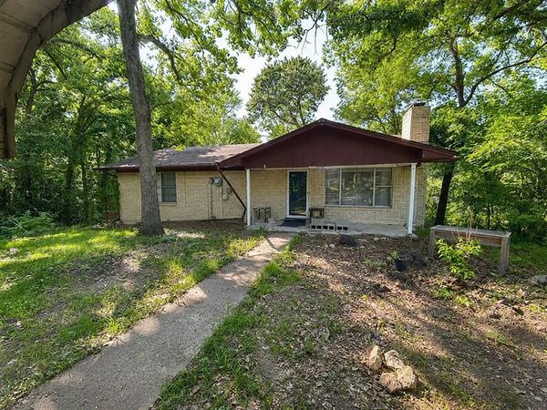 105 Elaine Drive, Gun Barrel City, TX 75156